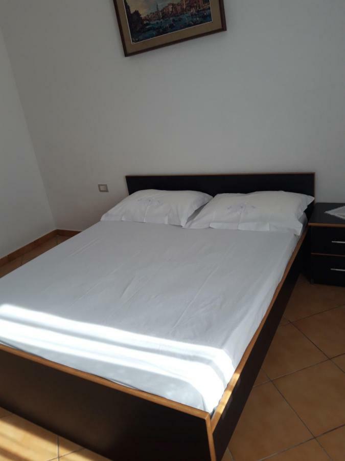 Apartament Gloria&Mitati Orikum Eksteriør bilde