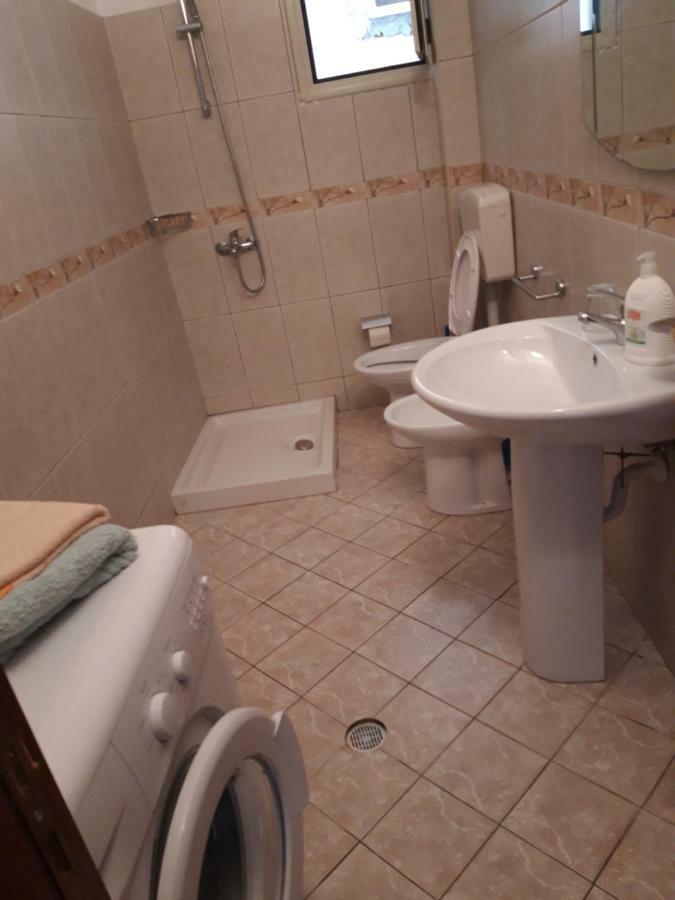 Apartament Gloria&Mitati Orikum Eksteriør bilde